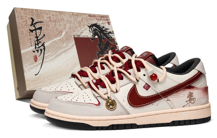 Nike Nike Dunk Red Rhythm Red Horse MONE Manufacturing, New Year Box Abrasion Resistant Lightweight Low top Skateboard Shoes