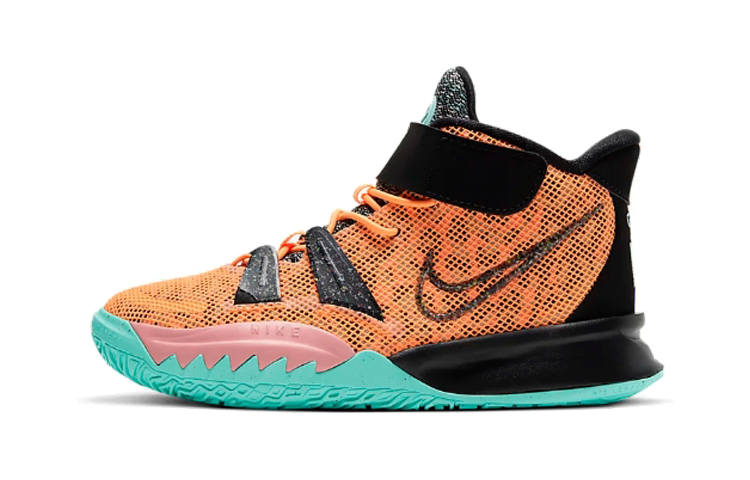 Nike Nike Kyrie 7 Play For The Future BP Mid top Children's Basketball Shoes Black Orange Green Children Aged 3 7 Years Old
