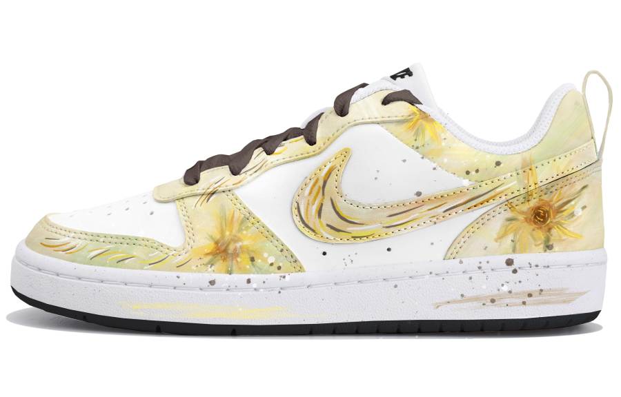 Nike Nike Court Borough Synthetic Leather Low top Kids' Skateboarding Shoes White Teenagers