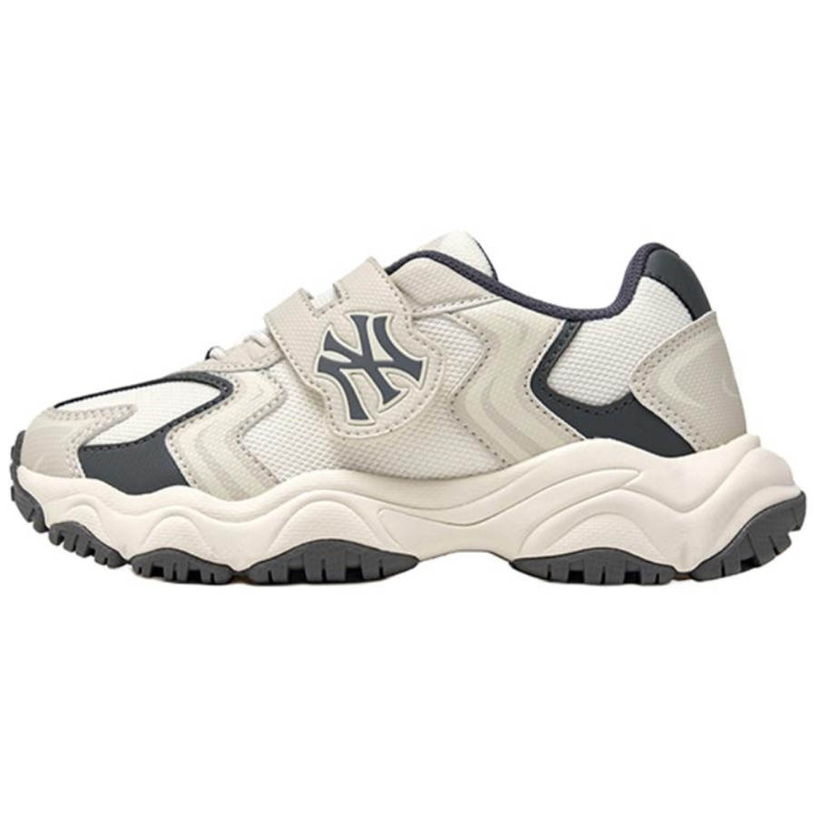 MLB New York Yankees Slip Resistant, Abrasion Resistant, Breathable Low top Running Shoes Cream Kids'