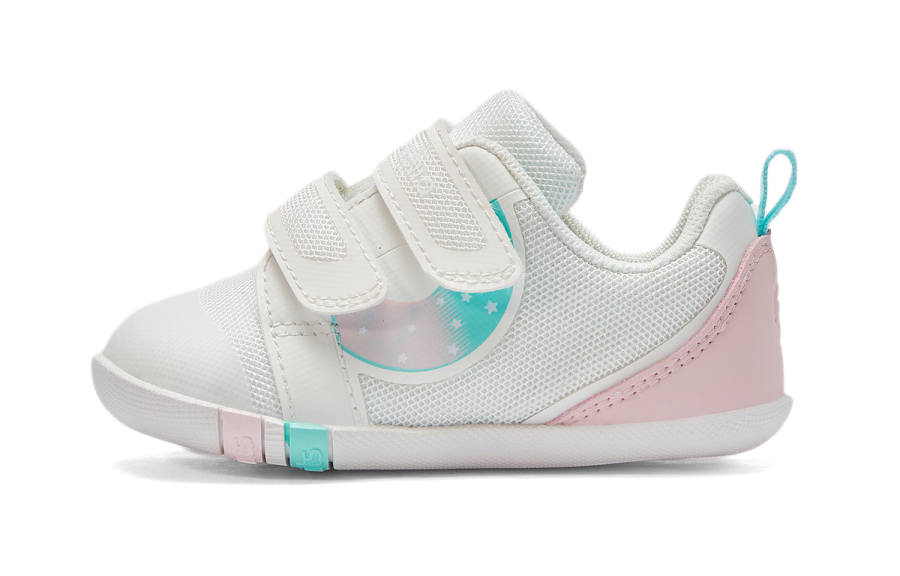 DAVE&BELLA Hook and loop Low top Pre Walking Baby Shoes White Infant And Toddler