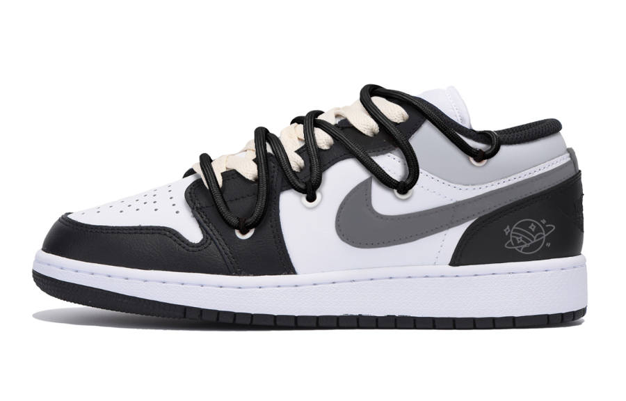 Jordan Jordan Air Jordan 1 Slip Resistant Low top Children's Basketball Shoes Black Teenagers