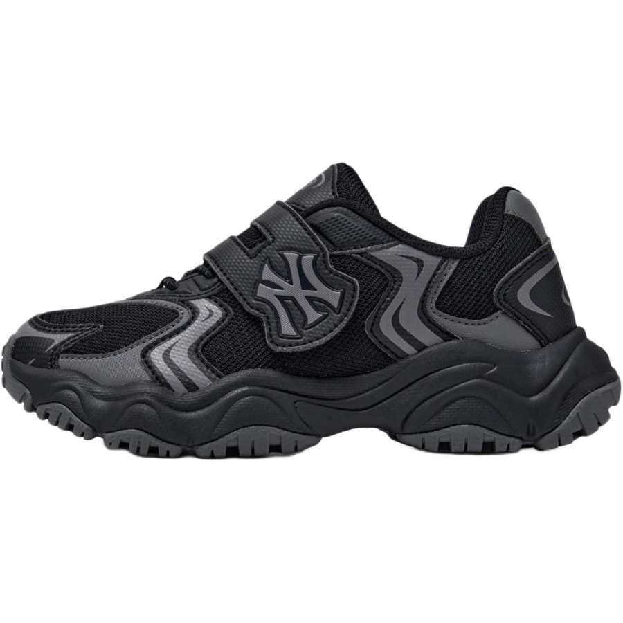MLB KIDS New York Yankees Low top Kids Lifestyle Shoes Black Unisex