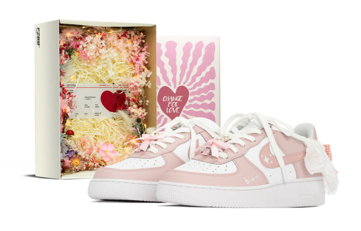 Nike Nike Air Force 1 Love, Urban Chic Style Box, Anti Aging Versatile, Girlish Slip Resistant Low top Skateboard Shoes