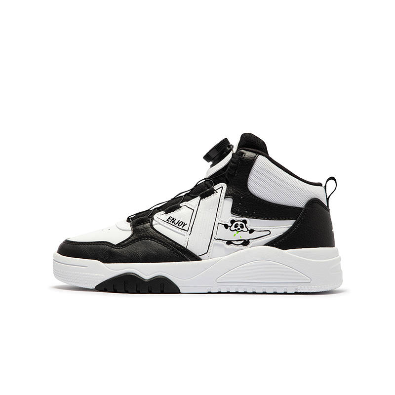 XTEP Slip Resistant Support Mid top Kids' Skateboarding Shoes Black White Kids'