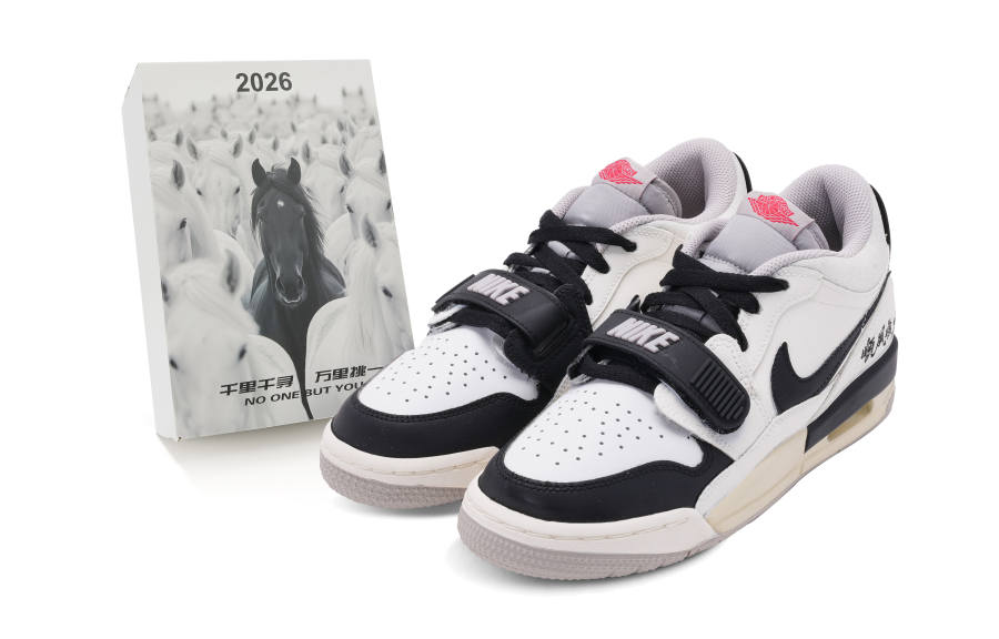 Jordan Jordan Legacy 312 Low Leather Slip Resistant Abrasion Resistant Low top Basketball Shoes White Black Teenagers
