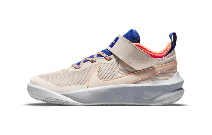 Nike Nike Team Hustle D 10 Low top Children's Basketball Shoes Beige Orange Blue Kids'