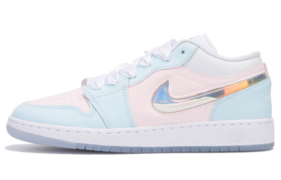 Jordan Women's Jordan Air Jordan 1 Abrasion Resistant Low top Children's Basketball Shoes White Blue