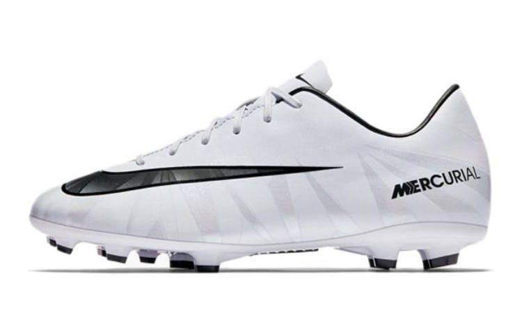 Nike Nike Jr. Mercurial Vapor 11 CR7 Slip Resistant Cushioning Abrasion Resistant Low top Kids' Soccer Shoes White Black
