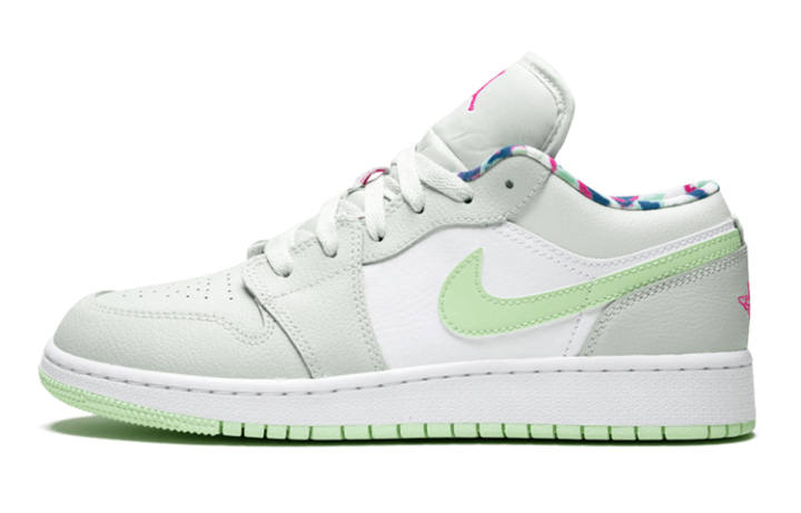 Jordan Jordan 1 Low GS Barely Grey Spruce