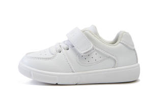 SNORKS Synthetic Leather Slip Resistant, Abrasion Resistant, Lightweight Kids Lifestyle Shoes White Kids'