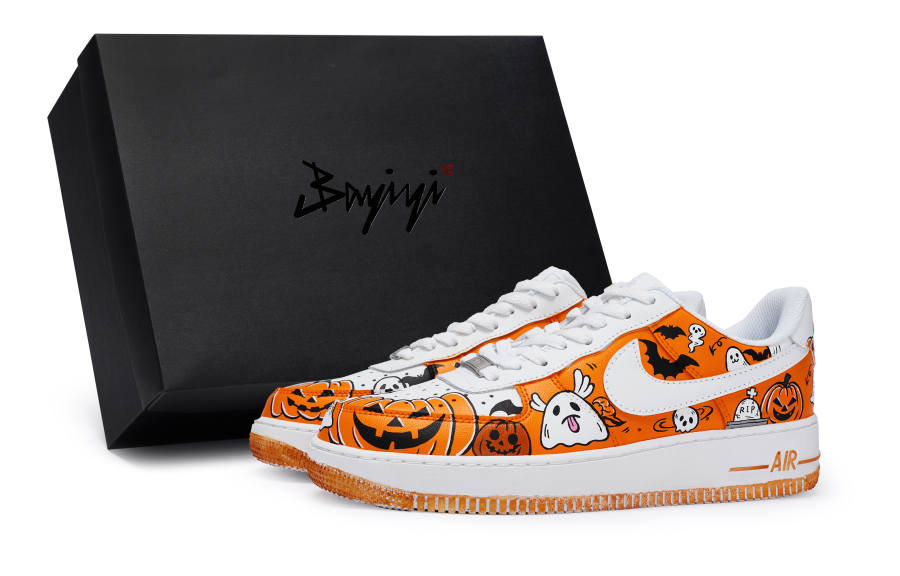 Nike Nike Air Force 1 Slip Resistant Slip Resistant Low top Kids' Skateboarding Shoes White Orange Black Teenagers