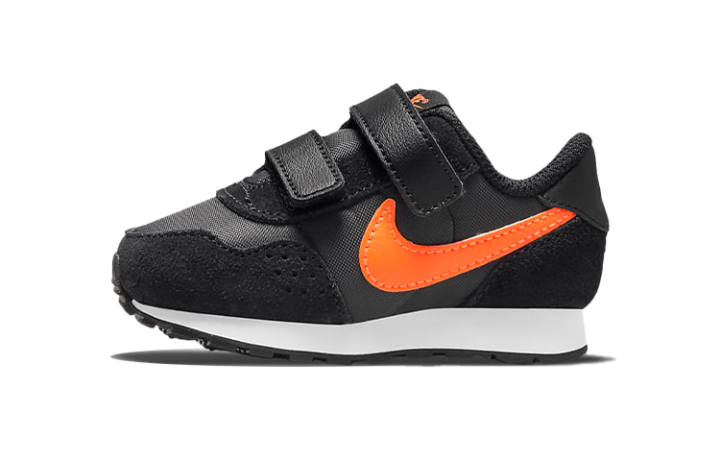 Nike Nike MD Valiant Slip Resistant Cushioning Abrasion Resistant Lightweight