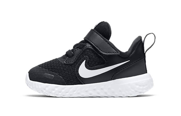 Nike Nike REVOLUTION 5 Low top Toddler Shoes Black White Infant And Toddler