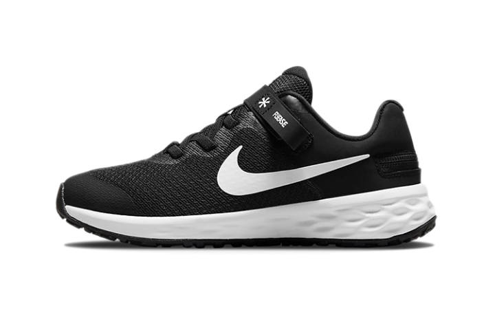 Nike Nike REVOLUTION 6 Flyease Recyclable Material Low top Kids' Running Shoes Black White Children Aged 3 7 Years Old