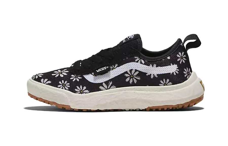 Vans UltraRange VR3 Cushioning Abrasion Resistant Cushioning, Wear Resistant Low top Kids' Skateboarding Shoes Black