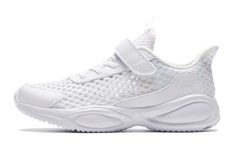 Antakids Slip Resistant Anti Kick Cushioning Low top Running Shoes White Teenagers