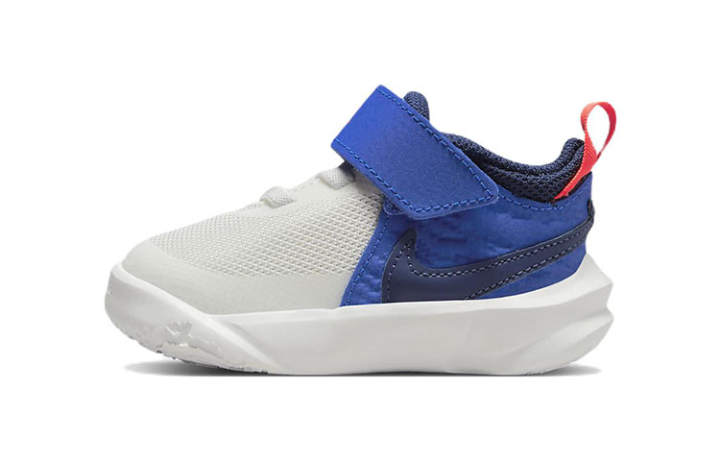 Nike Nike Team Hustle D 10 Low top Toddler Shoes White Blue Infant And Toddler