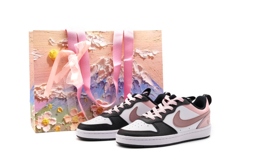 Nike Nike Court Borough Low 2 Slip Resistant Abrasion Resistant Low top Kids' Skateboarding Shoes Pink Teenagers