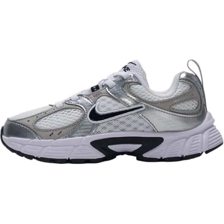 Nike Nike V5 RNR Low top Kids Lifestyle Shoes Silver Kids'
