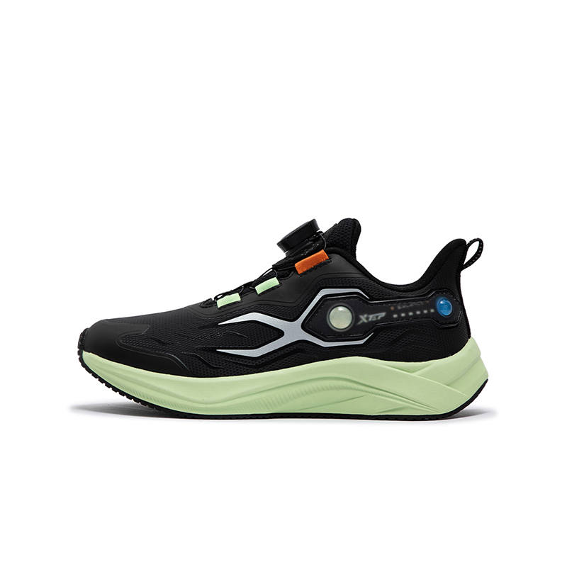 XTEP Synthetic Leather Low top Running Shoes Black Jelly Green Unisex