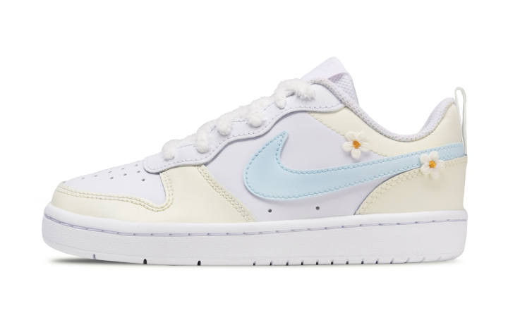 Nike Nike Court Borough Milk Puff Small Daisy Abrasion Resistant Slip Resistant Low top Skateboard Shoes Light Yellow Kids'