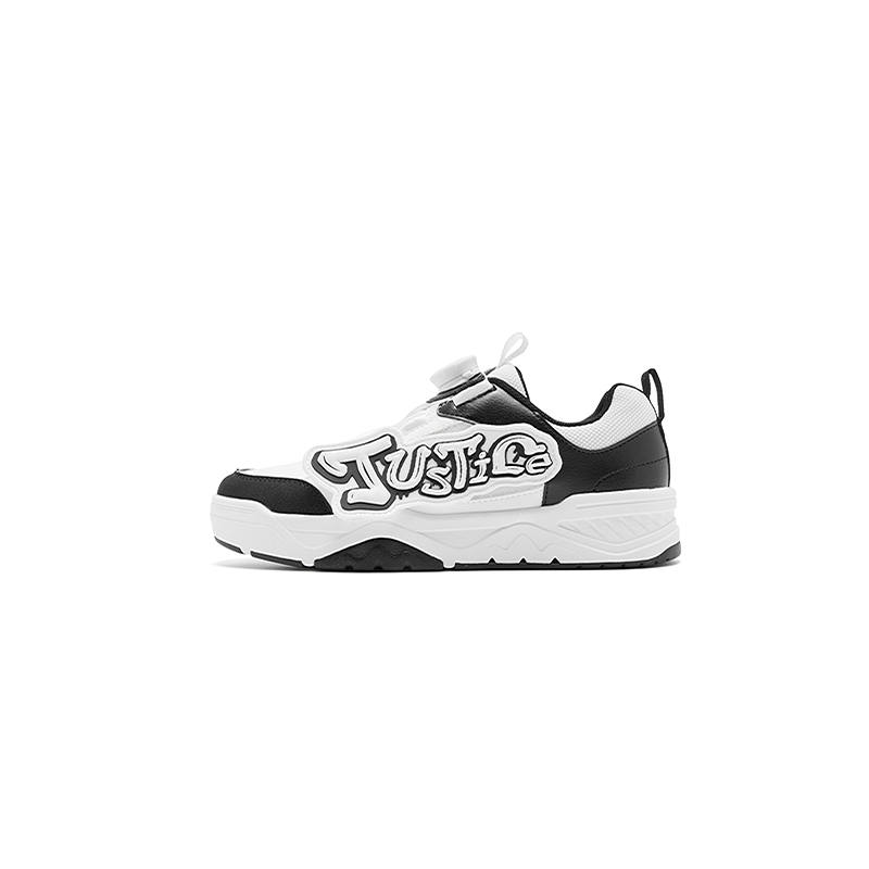QIAODAN Patch Play Synthetic Leather, Textile Cushioning Low top Skateboard Shoes Black/Jordan White Kids'