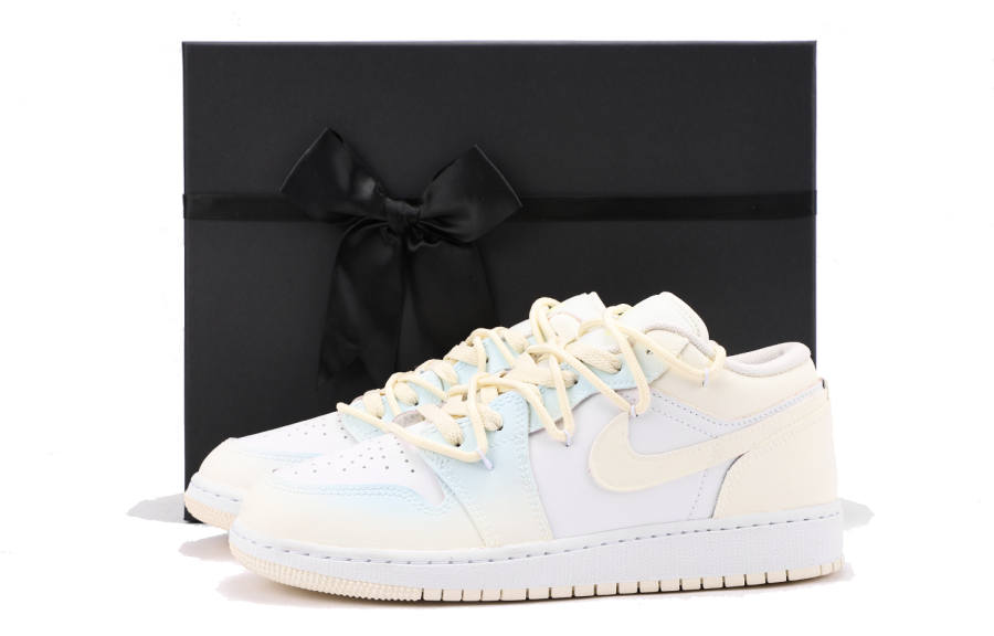 Jordan Jordan Air Jordan 1 Abrasion Resistant Low top Children's Basketball Shoes Yellow Blue Teenagers