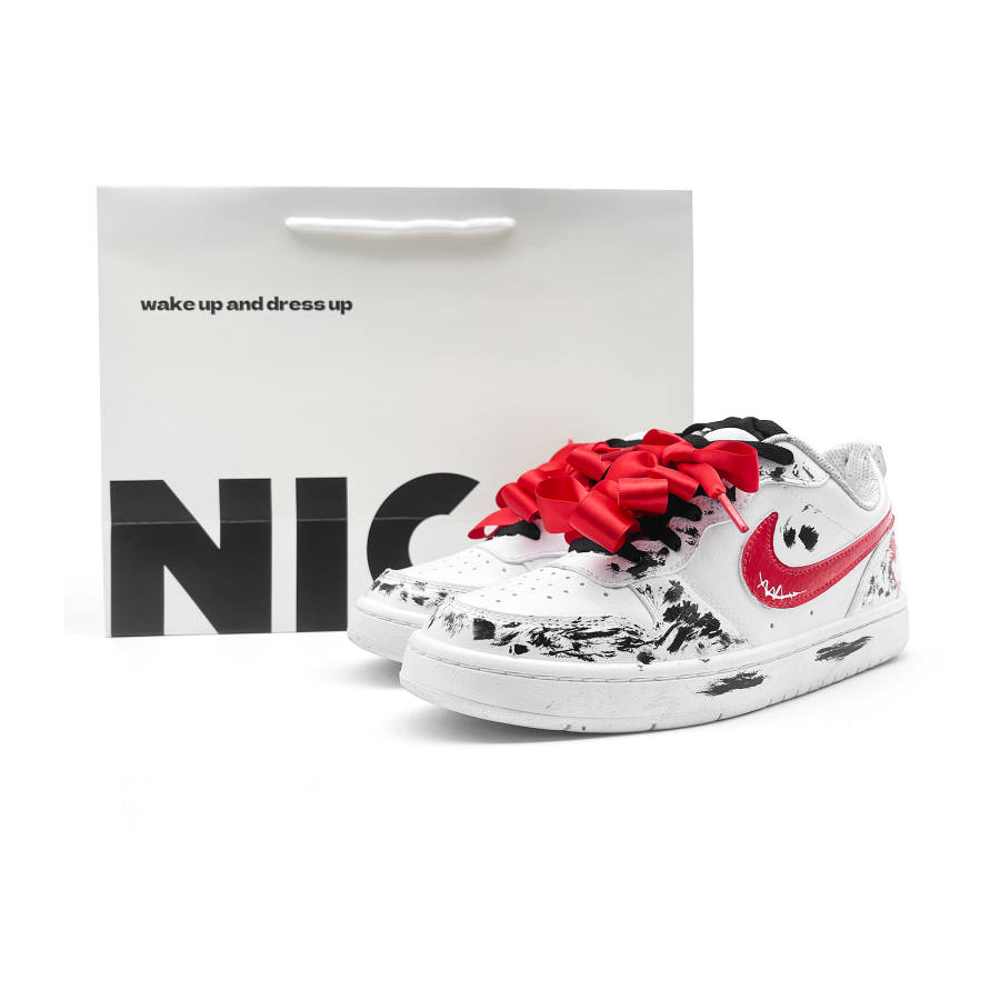 Nike Nike Court Borough Low 2 Leather Abrasion Resistant Low top Kids' Skateboarding Shoes White Teenagers