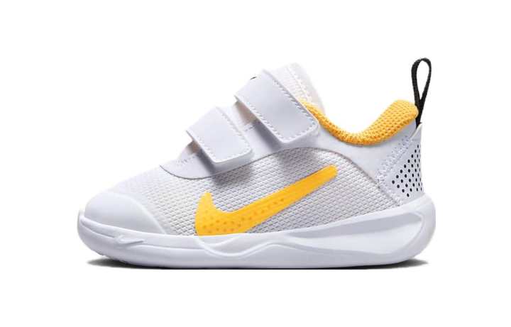 Nike Nike Omni Multi-Court TD 'White Citron Pulse'