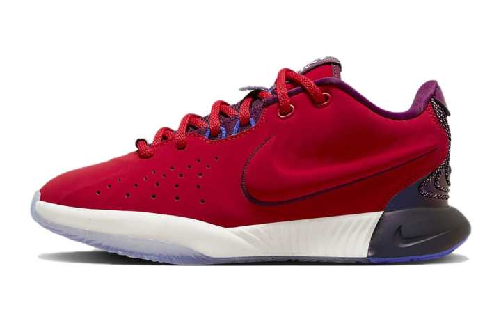 Nike Nike LeBron 21 James Theater GS