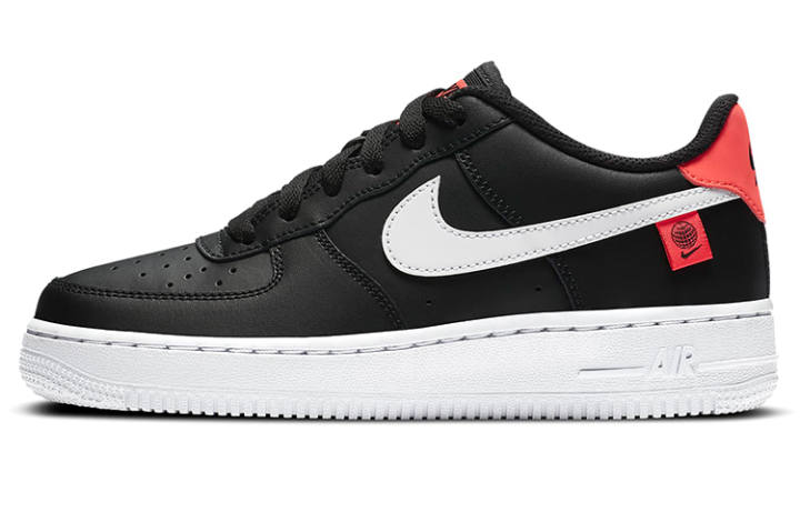 Nike Nike Air Force 1 '07 Low 'Worldwide Pack - Black Flash Crimson' GS