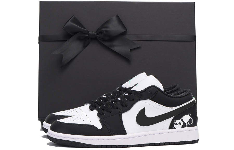Jordan Jordan Air Jordan 1 Slip Resistant Low top Children's Basketball Shoes Black White Teenagers