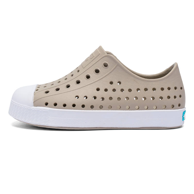 CRAZY ATIV Kids' Sandals Kids