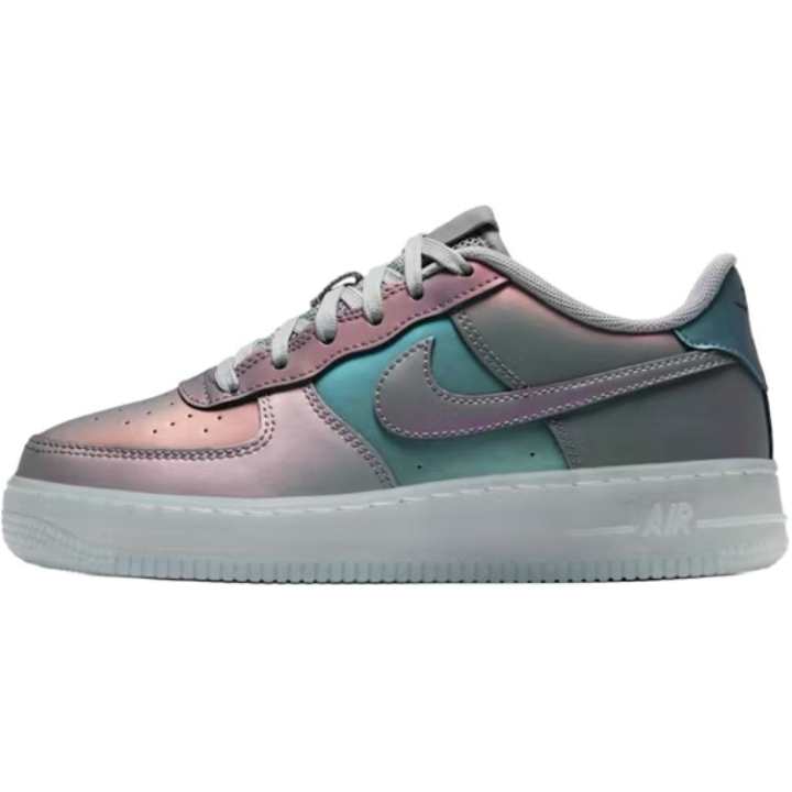 Nike Nike Air Force 1 Lv8 Low top Skateboard Shoes Green Unisex