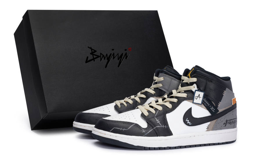 Jordan Jordan Air Jordan 1 Slip Resistant Slip Resistant Mid top Children's Basketball Shoes Black White Gray Brown Teenagers