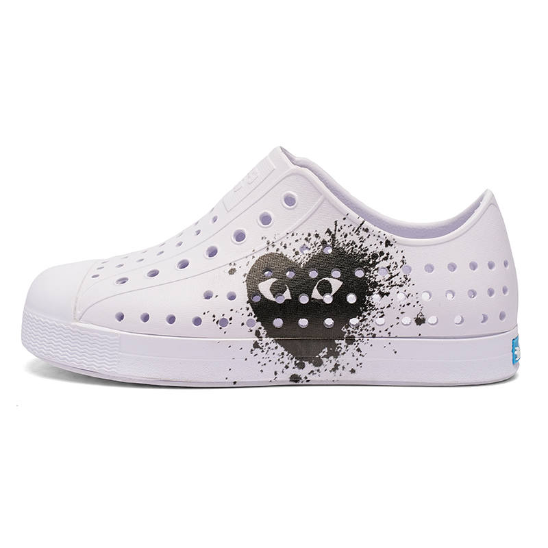 CRAZY ATIV Kids' Sandals Kids