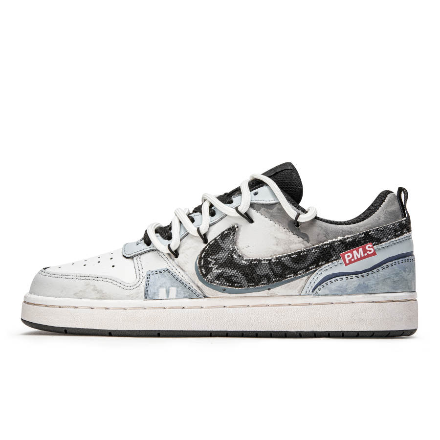 Nike Nike Court Borough Slip Resistant Abrasion Resistant Low top Kids' Skateboarding Shoes Blue White Teenagers