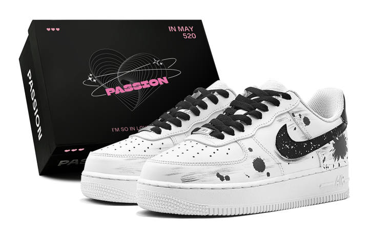 Nike Nike Air Force 1 LE Synthetic Leather Low top Kids' Skateboarding Shoes Black White Teenagers