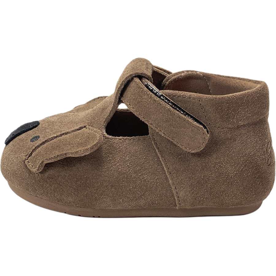 QINUOSHU Slip Resistant And Breathable Low top Toddler Shoes Infant And Toddler
