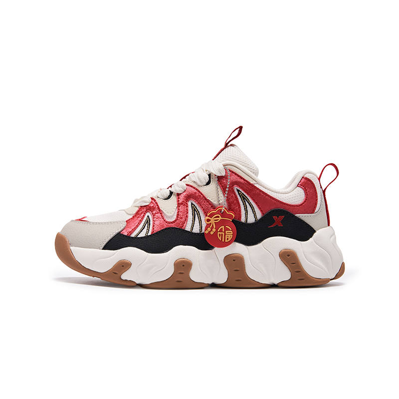 XTEP Low top Casual Shoes White Red Teenagers