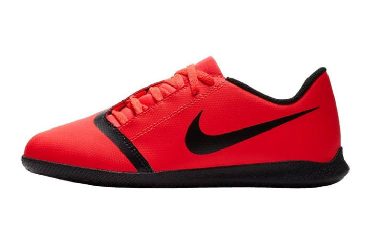 Nike Nike Phantom VNM Club IC Junior Kids' Soccer Shoes Kids