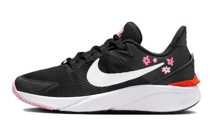 Nike Nike Star Runner 4 NN SE Low top Running Shoes Black White Unisex