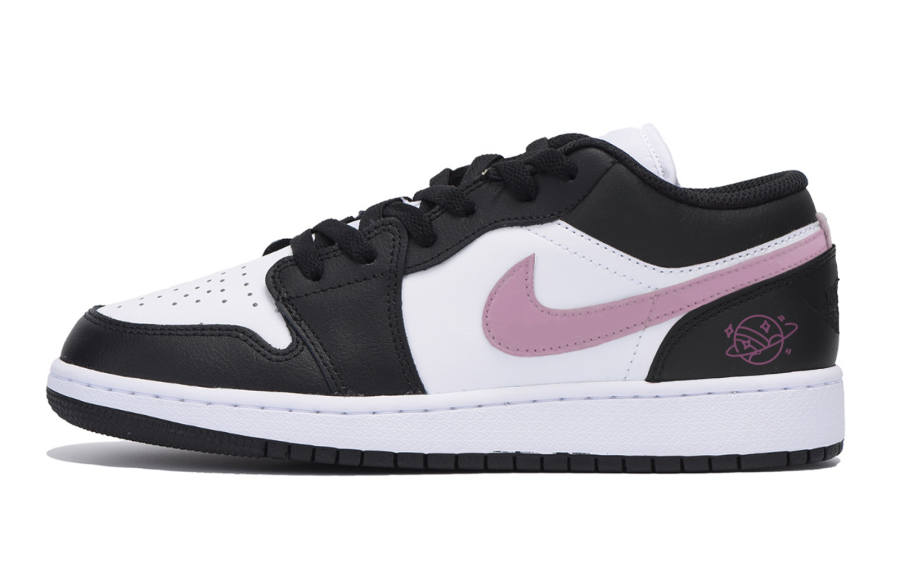 Jordan Jordan Air Jordan 1 Slip Resistant Low top Children's Basketball Shoes Black Teenagers