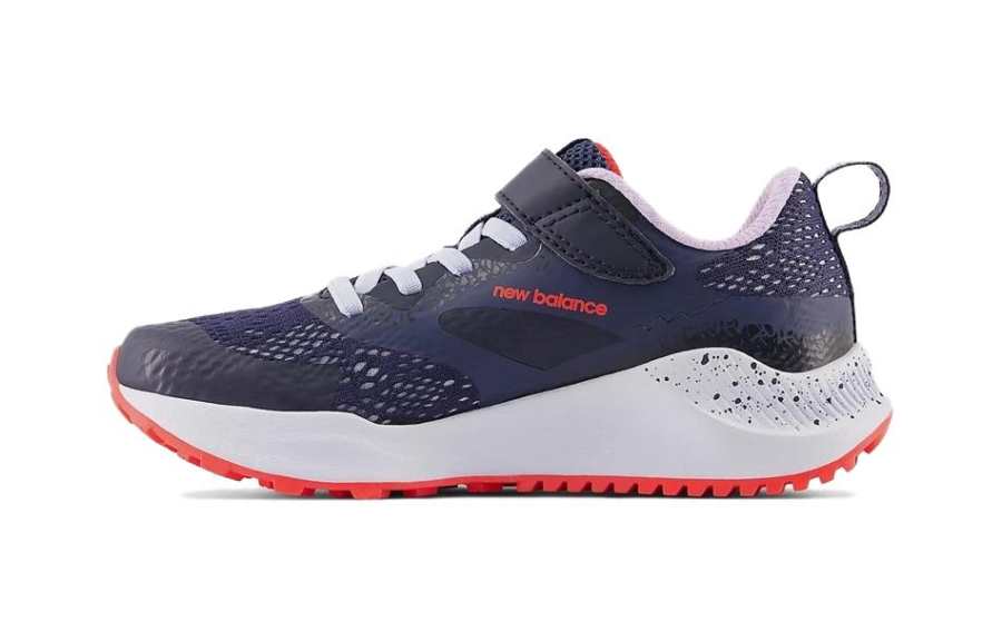New Balance New Balance DynaSoft Nitrel V5 Low top Kids Lifestyle Shoes Dark Blue White Children Aged 3 7 Years Old