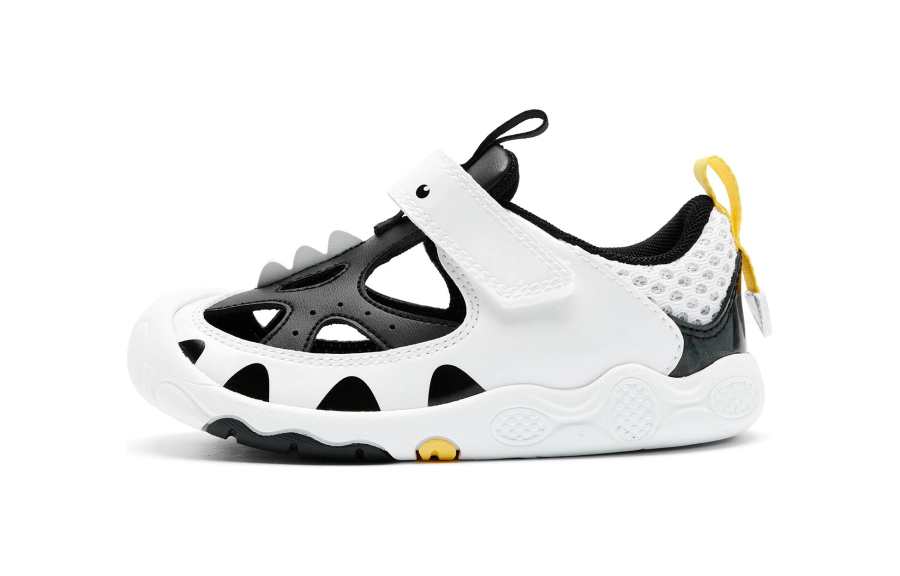 QIAODAN Synthetic Leather Abrasion Resistant Low top Toddler Shoes Black White Infant And Toddler