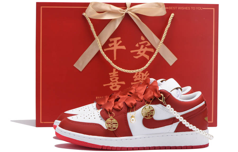 Jordan Jordan Air Jordan 1 Abrasion Resistant Low top Children's Basketball Shoes True Red Teenagers