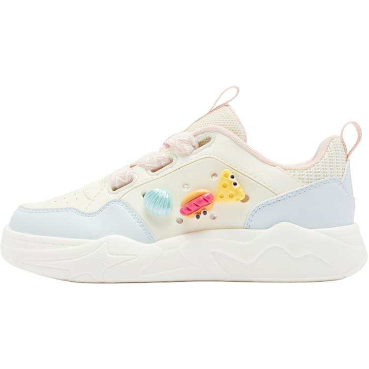 QIAODAN Synthetic Leather, Textile Slip Resistant, Abrasion Resistant, Breathable Low top Skateboard Shoes Beige