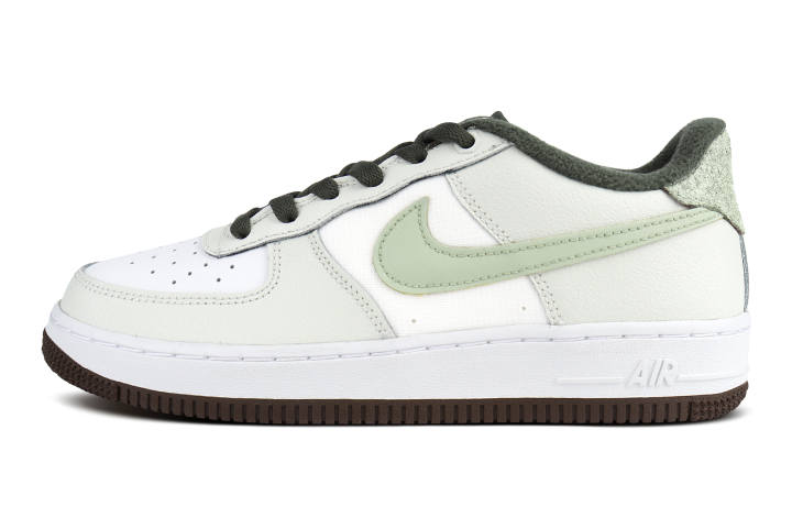 Nike Nike Air Force 1 Leather Low top Kids' Skateboarding Shoes White Green Teenagers