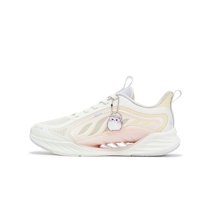 XTEP Synthetic Leather, Textile Low top Running Shoes Sail White Pastel Pink Teenagers